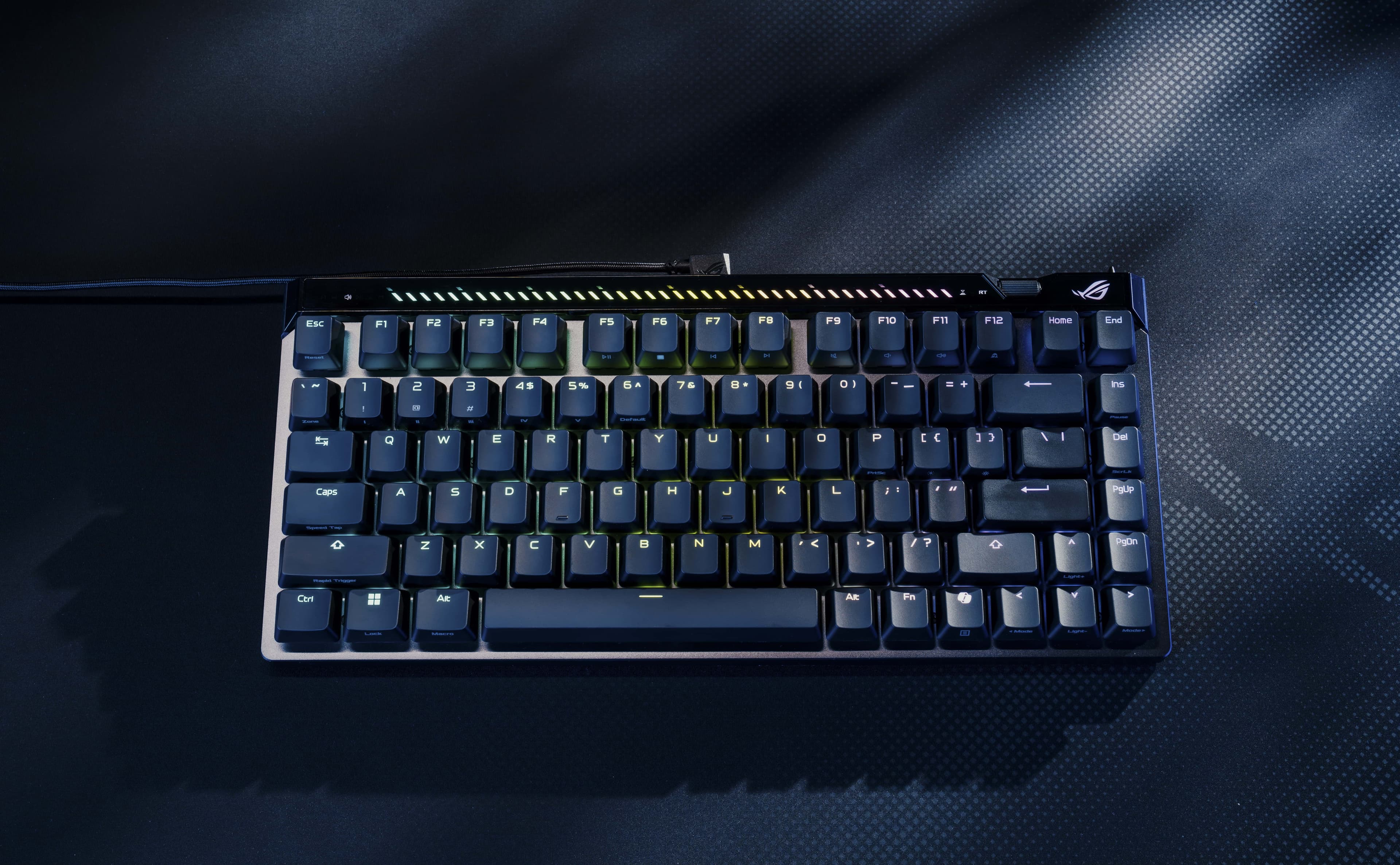 ROG Falchion Ace 75HE : Le clavier forgé par l'élite mondiale du gaming