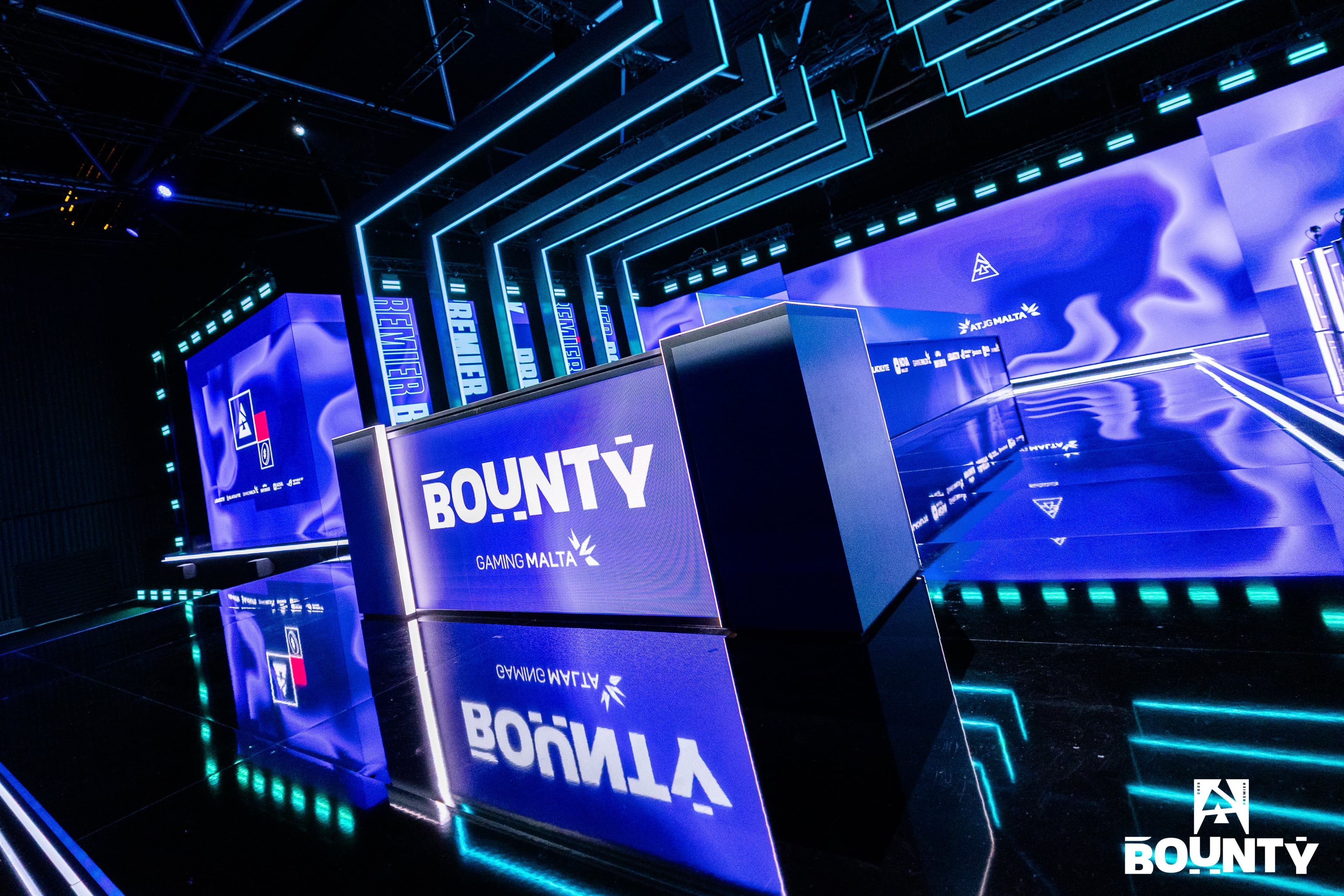 BLAST Bounty Season 2 : les favoris tombent, les LAN Finals promettent un tournoi totalement ouvert
