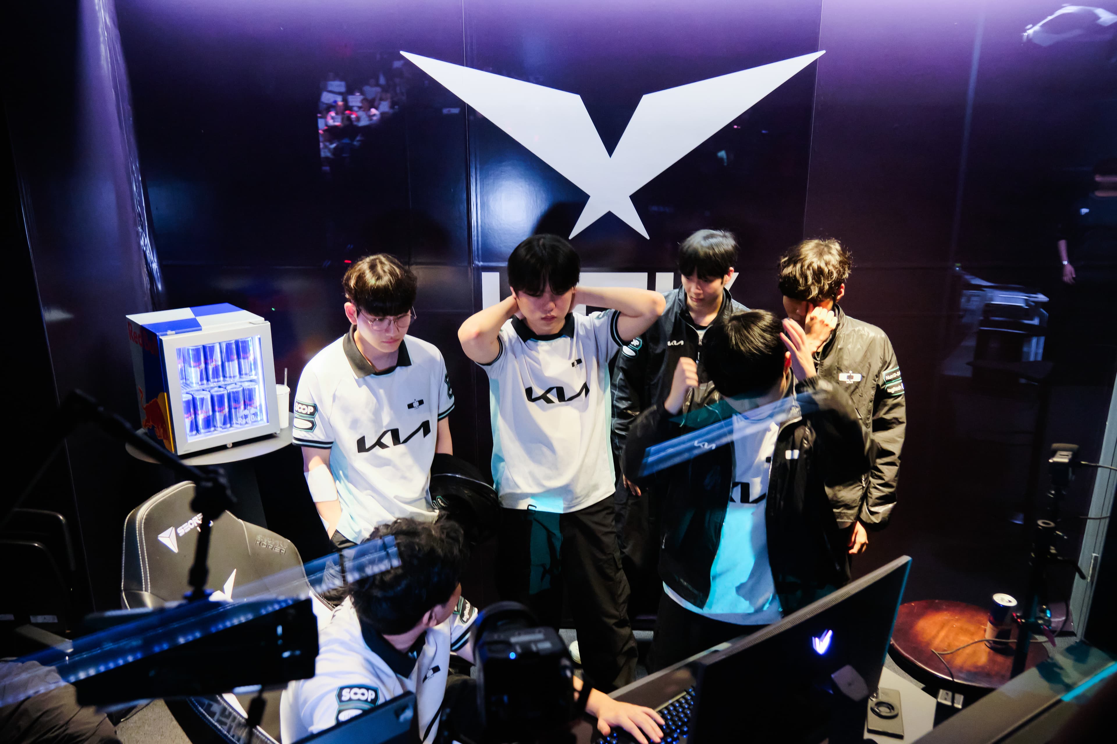 Dplus KIA arrache un reverse sweep héroïque face à BNK FEARX