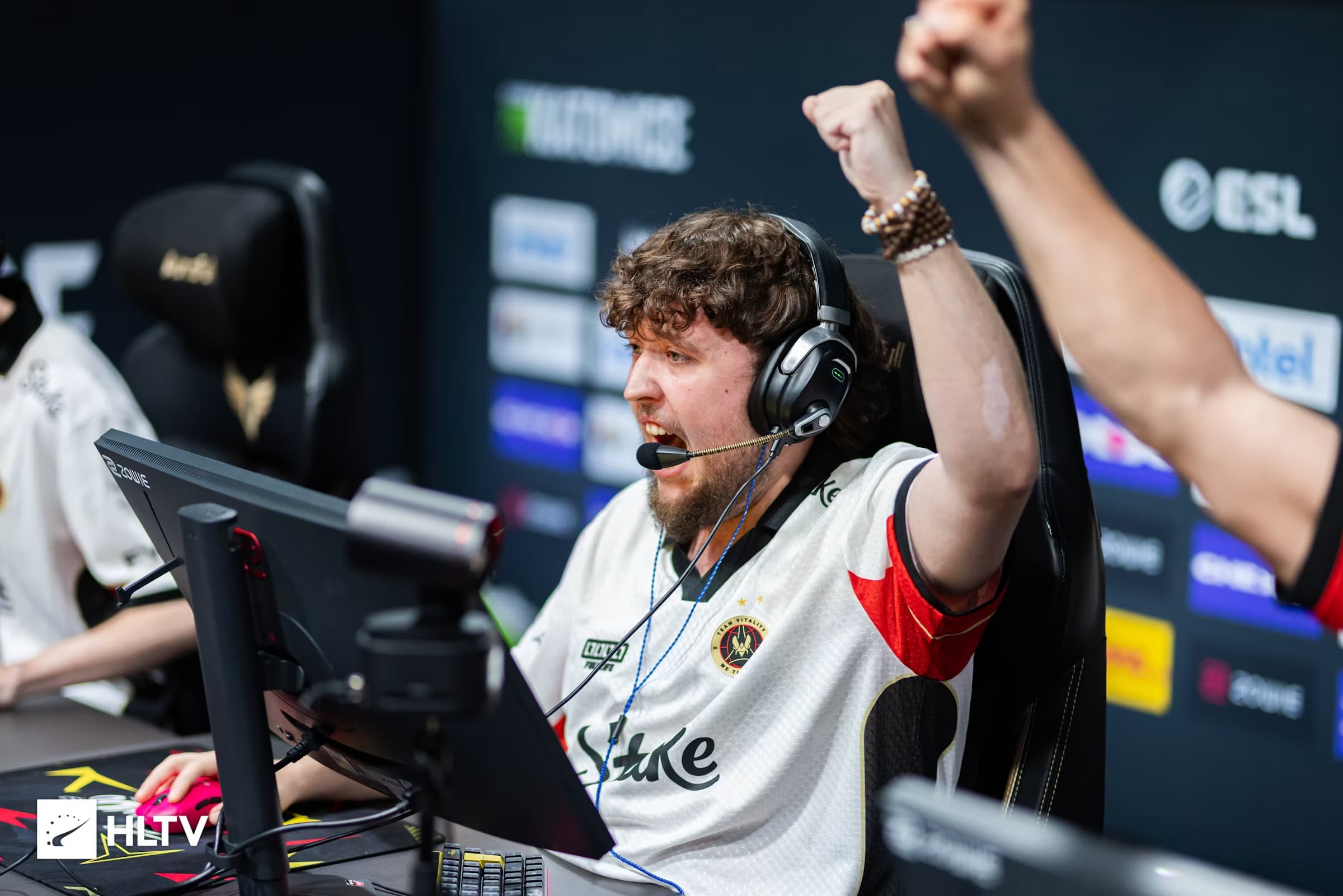 ESL Pro League 24 : Vitality revient en force, Spirit sous pression dans le Swiss Stage